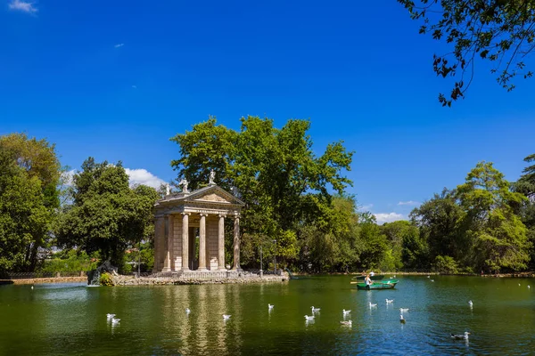 梅迪奇别墅的池塘 - 意大利罗马 — 图库照片