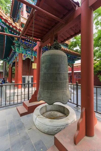 Bell i Lama Yonghe Temple i Peking Kina — Stockfoto