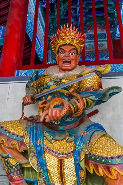 Statue im berühmten buddhistischen Shaolin-Kloster - China — Stockfoto