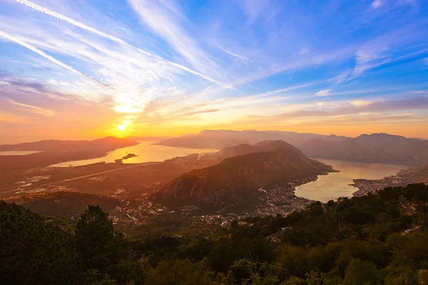 Kotor Bay op Sunset - Montenegro — Stockfoto