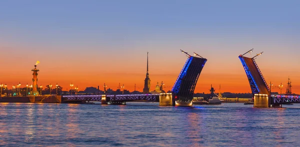 Río Neva Abierto Palacio Dvortsovy Puente San Petersburgo Rusia — Foto de Stock