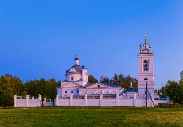 Kyrkan Byn Konstantinovo Hemland För Den Ryska Poeten Sergei Yesenin — Stockfoto