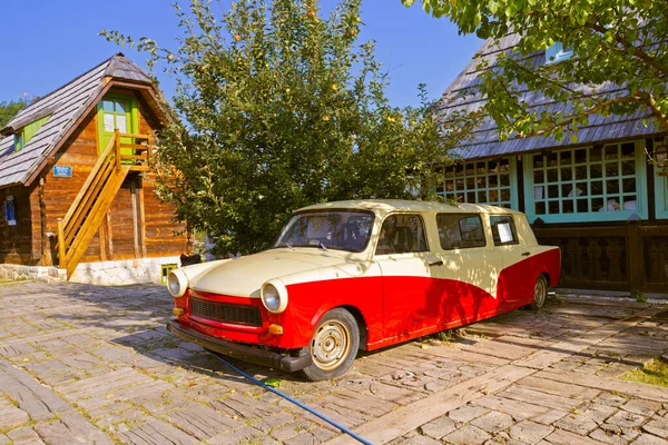 Drvengrad Serbien September Retro Autos Traditionellen Dorf Drvengrad Mecavnik September — Stockfoto