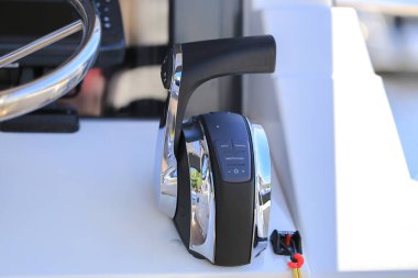 Gaz kontrol motorlu tekne