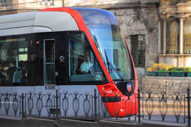 İstanbul, Türkiye - 25 Ağustos 2019: İstanbul tramvayı
