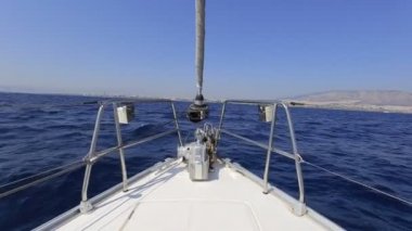 Yelkenli yat. Bow yat görünümü