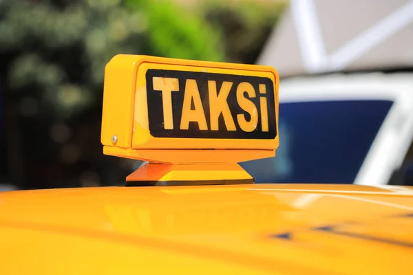 Sárga Taxi Autó Tető Jel Taksi Autó Énekelni Törökországban — Stock Fotó