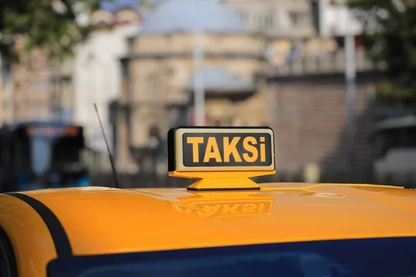 Sárga Taxi autó tető jele — Stock Fotó