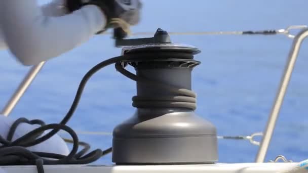 Yachtsman Rotates Halyard Winch Yacht Ropes — Stock Video