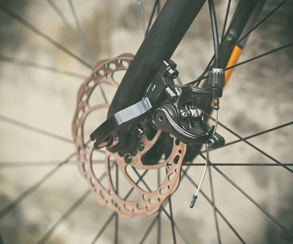 Vista Ravvicinata Del Disco Freno Buone Condizioni Sulla Bicicletta Nera — Foto Stock