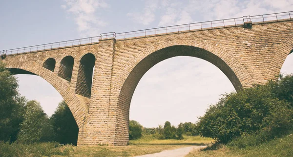 Het Grote Spoor Viaduct Gemaakt Van Bakstenen — Stockfoto
