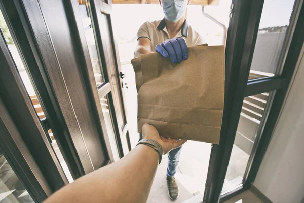 Food Delivery Guy Wearing Gloves Face Mask Giving Order Customer — Stock Photo, Image