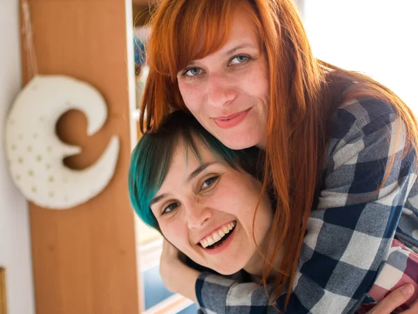 Two Young Lesbian Girlfriends Having Fun Home — Stock Photo, Image