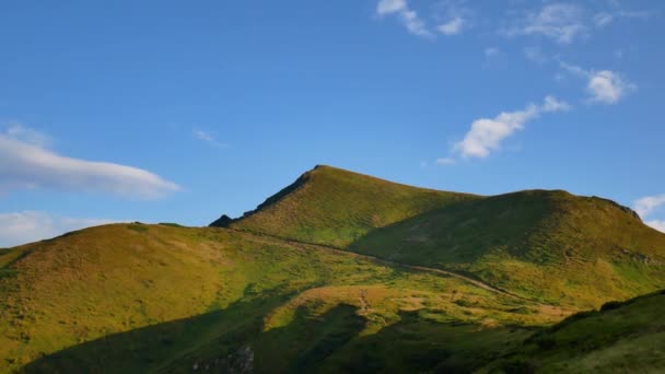 Montañas Cárpatas, Ucrania. Vídeo de paisaje. Vídeo de naturaleza. 4K . — Vídeos de Stock