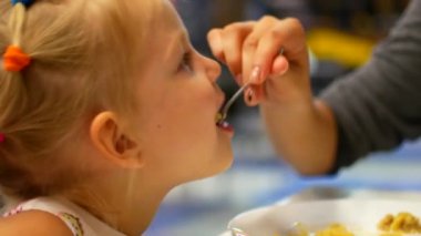 Anne Çocuk yayınları.