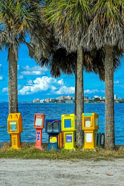 News and magazine stands in Sarasota — Stock Photo, Image
