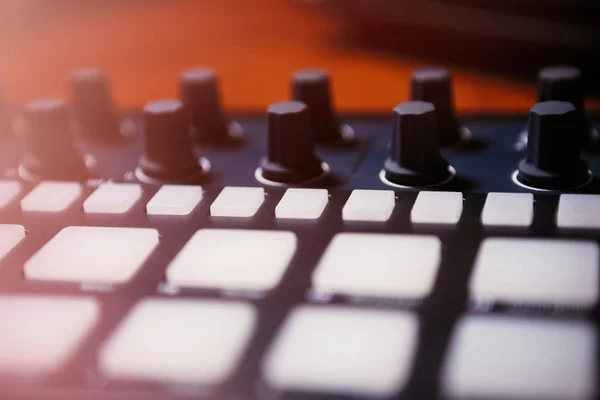 Dispositivo Máquina Beat Para Compositor Música Electrónica Techno Reproducir Remezclar — Foto de Stock