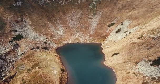 Hermosas Imágenes Aéreas Drones Del Lago Las Tierras Altas Nasamovyte — Vídeos de Stock