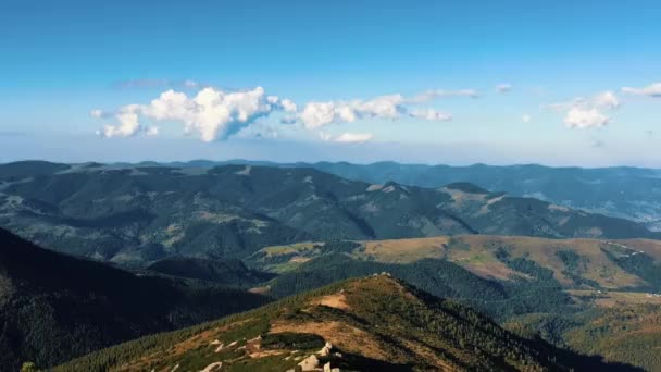 Piękne Górskie Parku Panorama Karpatach Strzał Jesieni Podróż Przeznaczenia Materiału — Wideo stockowe