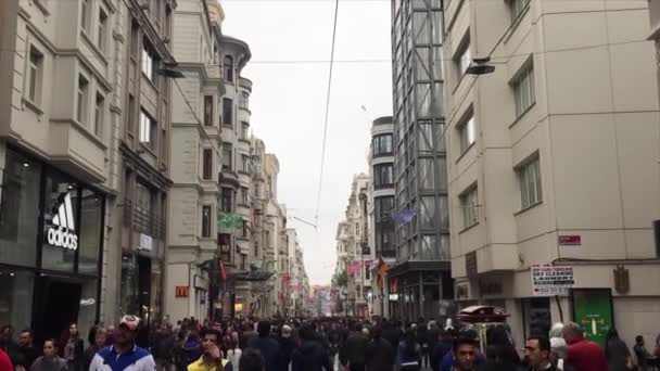 Istanbul Turquía Mayo 2018 Zona Turística Popular Taksim Meydan Principal — Vídeos de Stock