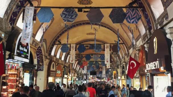 이스탄불 2018 유명한 그랜드 기념품을 주위를 관광객 들으로 붐비는 역사적인 — 비디오
