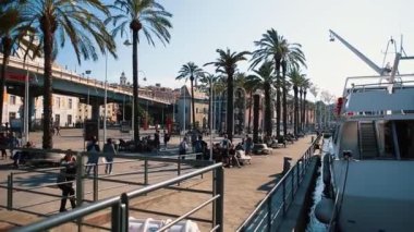 İtalya, Genova-12 Ekim, 2018: Cenova güzel eski şehir limanı. popüler seyahat hedefi. Akdeniz sahilinde Liguria bölgesinde turist alanı. 