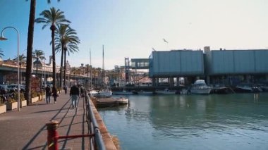 İtalya, Genova-12 Ekim, 2018: Cenova güzel eski şehir limanı. popüler seyahat hedefi. Akdeniz sahilinde Liguria bölgesinde turist alanı. 