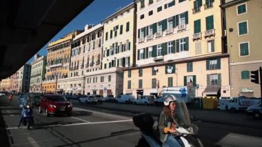 İtalya, Genova - 12 Ekim, 2018: Liguria Cenova şehir sokak. Turizm ve gezi Akdeniz kıyısında için popüler seyahat hedef. 