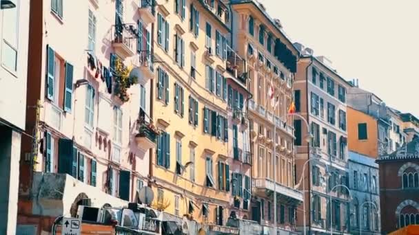 Italia Genova Octubre 2018 Casas Tradicionales Italianas Coloridas Puerto Ciudad — Vídeos de Stock