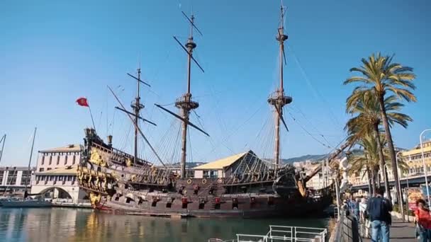 Itália Genova Outubro 2018 Barco Madeira Filme Piratas Mar Das — Vídeo de Stock