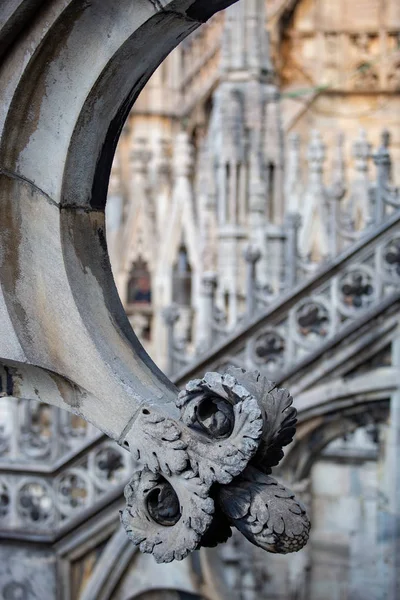 Domkyrka Kyrka Milan Beautiful Italienska Tempel Tillägnad Mary Födelsekyrkan Ligger — Stockfoto