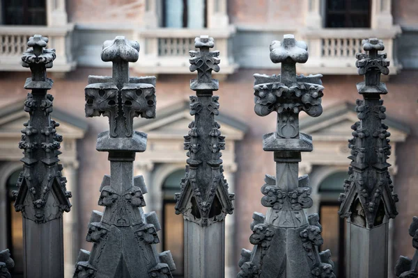 Beyaz Mermer Taştan Inşa Piazza Duomo Classic Gotik Mimarisinin Bulunan — Stok fotoğraf