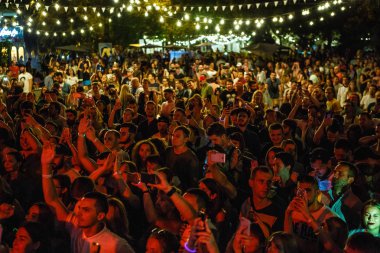 Kiev-11 Temmuz, 2018: Yaz müzik festivali Bazar açık gençler parti gurup