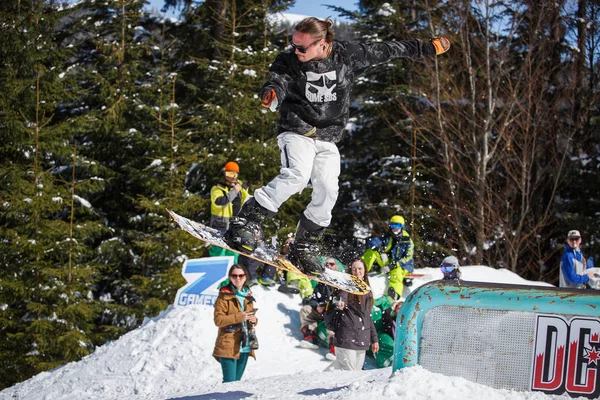 Boekovel Oekraïne Maart 2018 Snowboard Jib Wedstrijd Rails Snowpark Snowboarders — Stockfoto