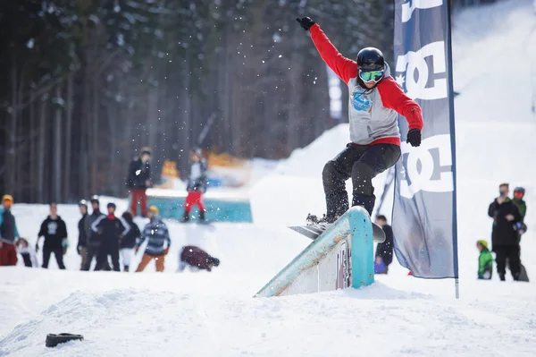 Boekovel Oekraïne Maart 2018 Snowboard Jib Wedstrijd Rails Snowpark Snowboarders — Stockfoto