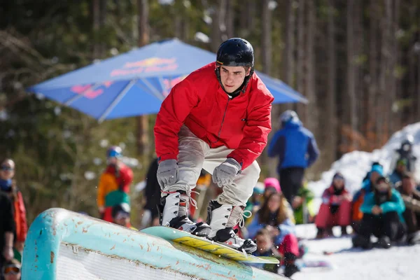Boekovel Oekraïne Maart 2018 Snowboard Jib Wedstrijd Rails Snowpark Snowboarders — Stockfoto