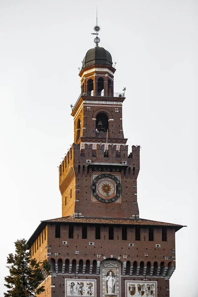 Starożytny Zamek Sforzów Mediolanu Piękny Stary Castello Sforzesco Mediolanie Zbudowany — Zdjęcie stockowe