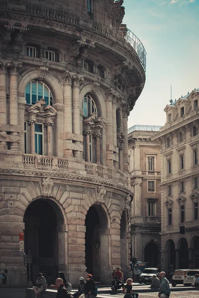 Γένοβα Ιταλία Οκτωβρίου 2018 Πανέμορφη Μεσαιωνική Ιταλική Αρχιτεκτονική Στην Πλατεία — Φωτογραφία Αρχείου