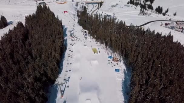 Yaremche Ukrayna Mart 2018 Karpat Dağları Kış Parkı Hava Drone — Stok video