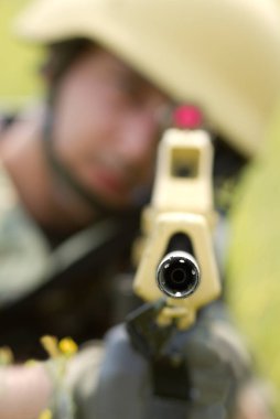 onun hedef tespit, hiçbir eksik izin 