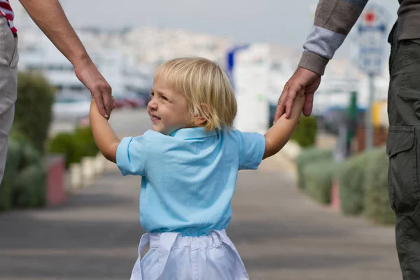 Happy Family Enjoying Weekend Park Bright Summer Day Mom Son — Stock Photo, Image