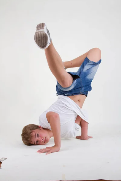 Teenager Bboy Školení Bílém Pozadí — Stock fotografie