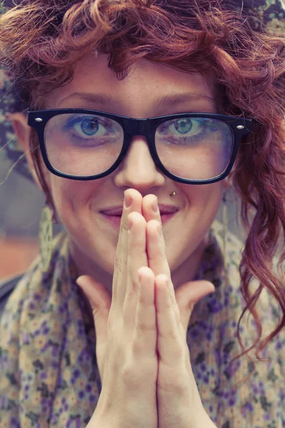 Great Portrait Young Hipster Girl Eyeglasses Put Her Hands Her — Stock Photo, Image