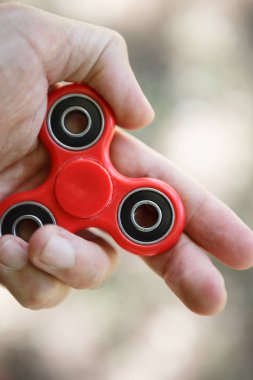 Serin yeni topluca spinner aygıt el dostum. Yatakları üzerinde popüler oyuncaklarla oynamak, psikolojik stres serbest ve rahat ol. Küçük çocuklar ve yetişkinler için modern eğlence aracı