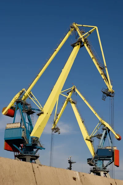 Two Heavy Industrial Cranes Working Commercial Dock Middle Day — Stock Photo, Image