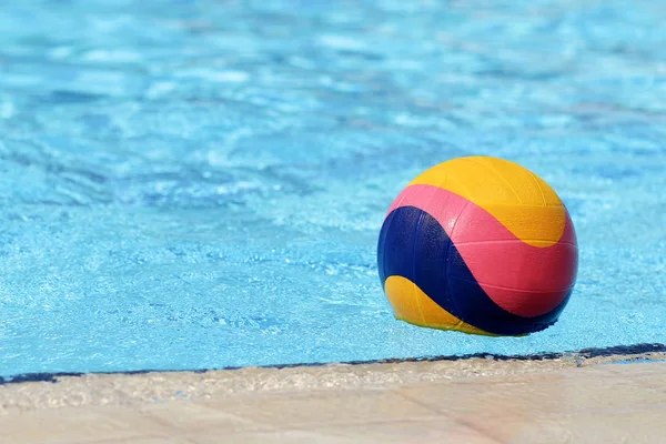 Wasserballball Pool — Stockfoto