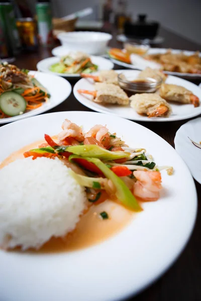 Menu Gastronomique Vietnamien Exotique Fermer Plat Asiatique Traditionnel Servi Sur — Photo