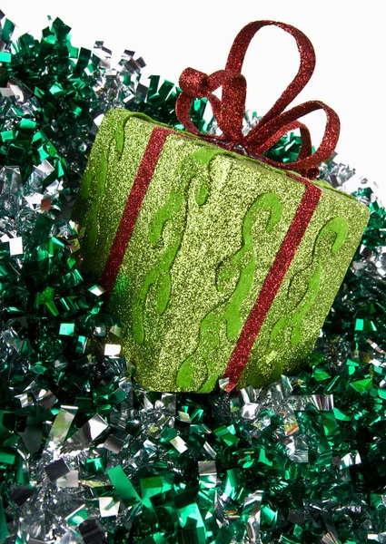 Scatola Regalo Frizzante Verde Natale Lustrino Sfondo Bianco — Foto Stock