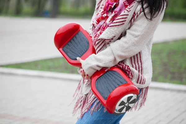 Womanl Holding Modern Red Electric Mini Segway Hover Board Scooter — Stock Photo, Image