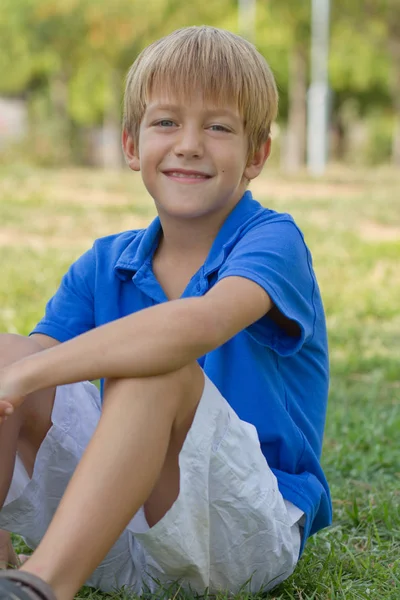 Little Brother Sister Posing Outdoors Bright Summer Day — Stock Photo, Image